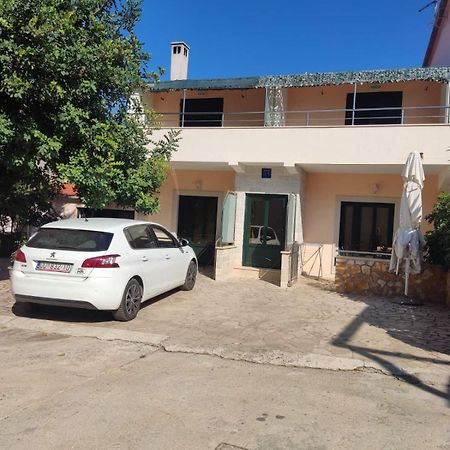 לוביסטה Apartments Ivana מראה חיצוני תמונה