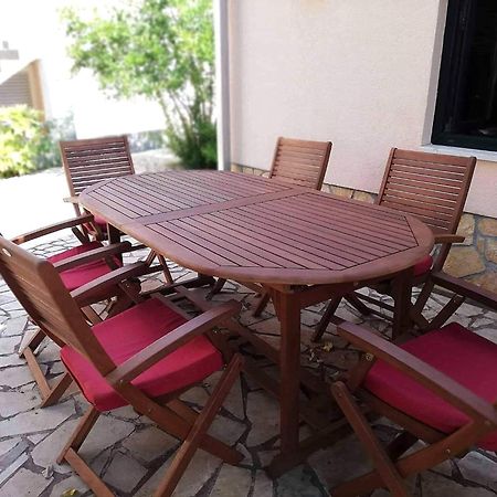 לוביסטה Apartments Ivana מראה חיצוני תמונה