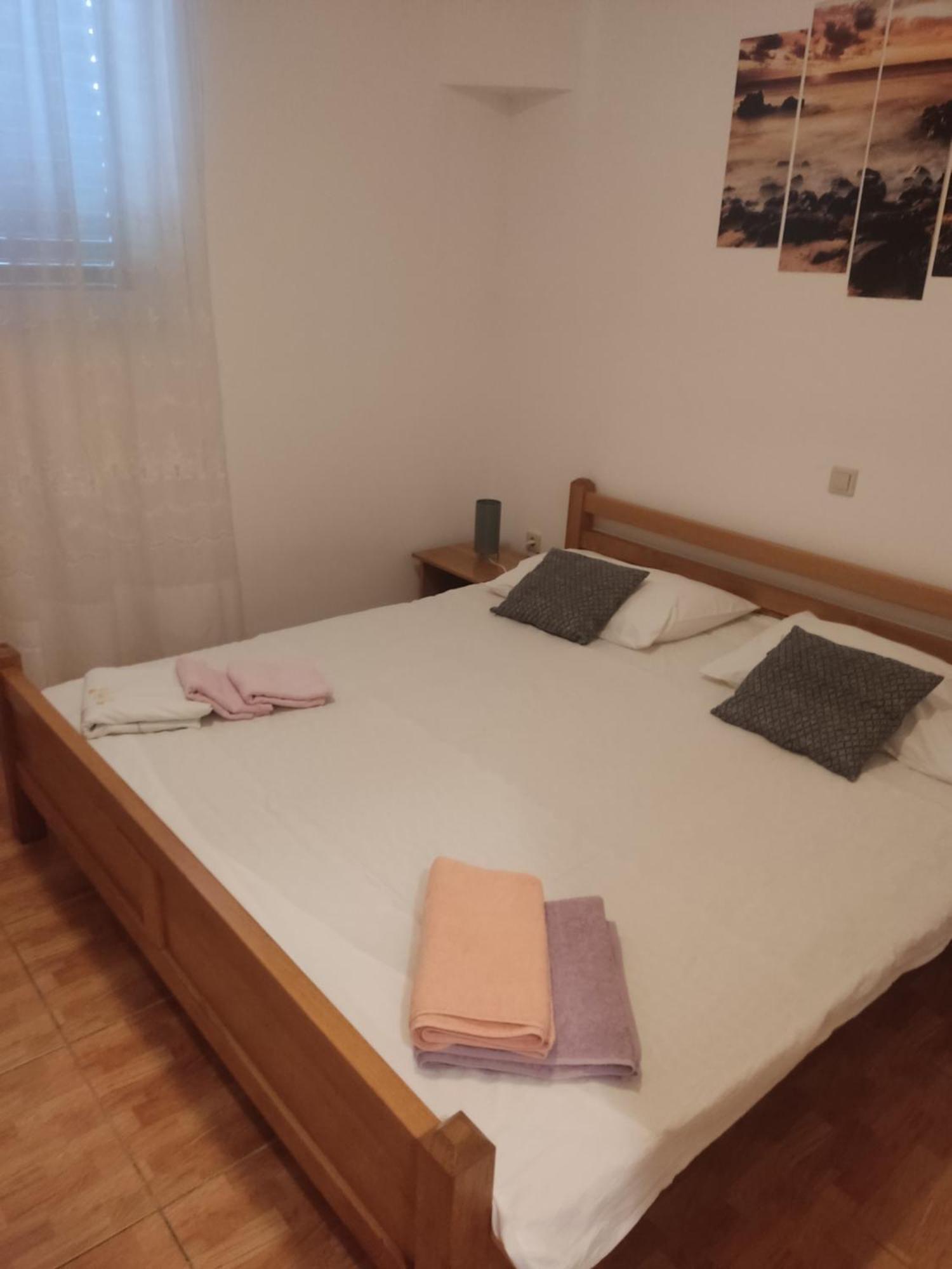 לוביסטה Apartments Ivana מראה חיצוני תמונה