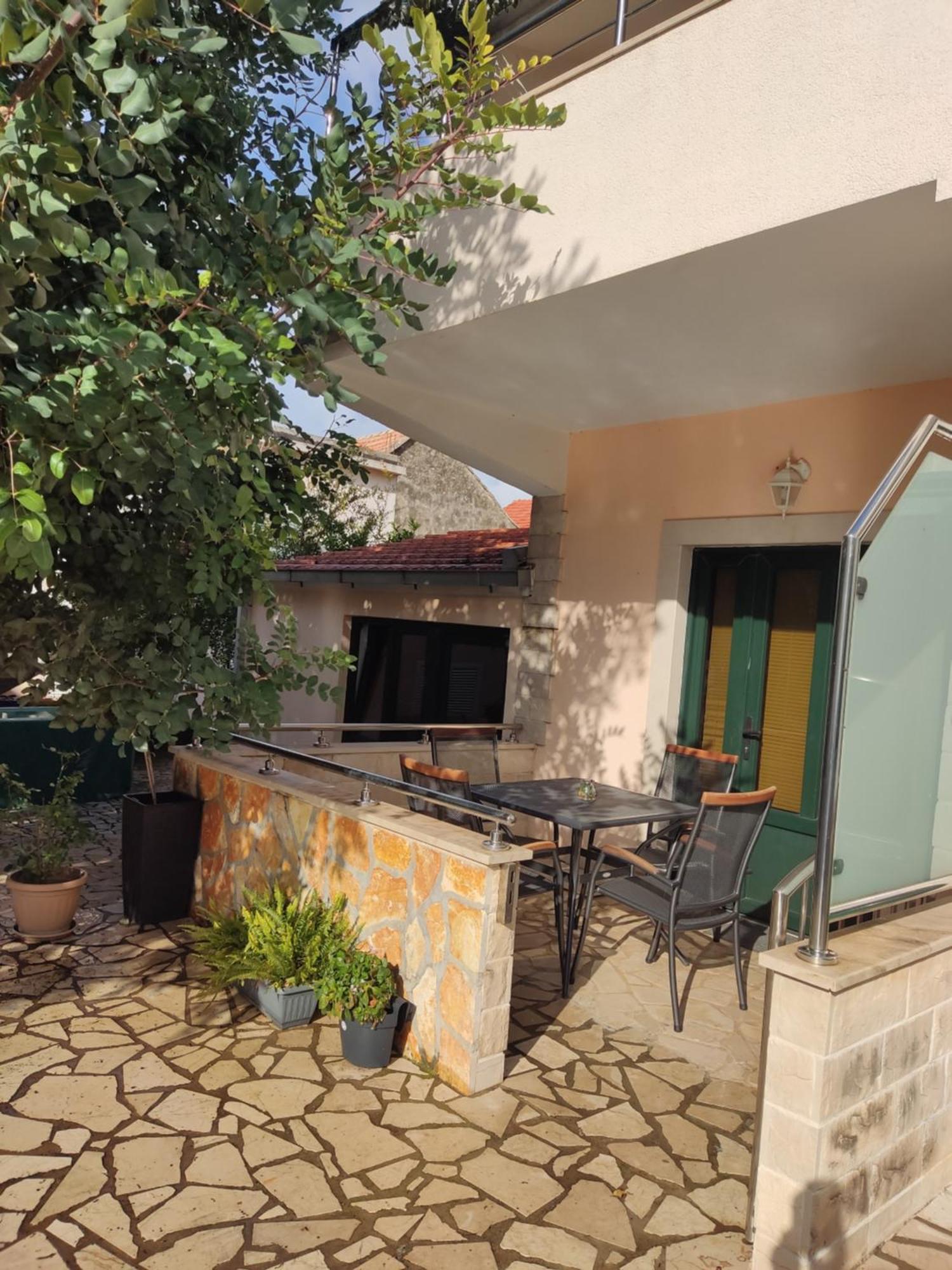 לוביסטה Apartments Ivana מראה חיצוני תמונה