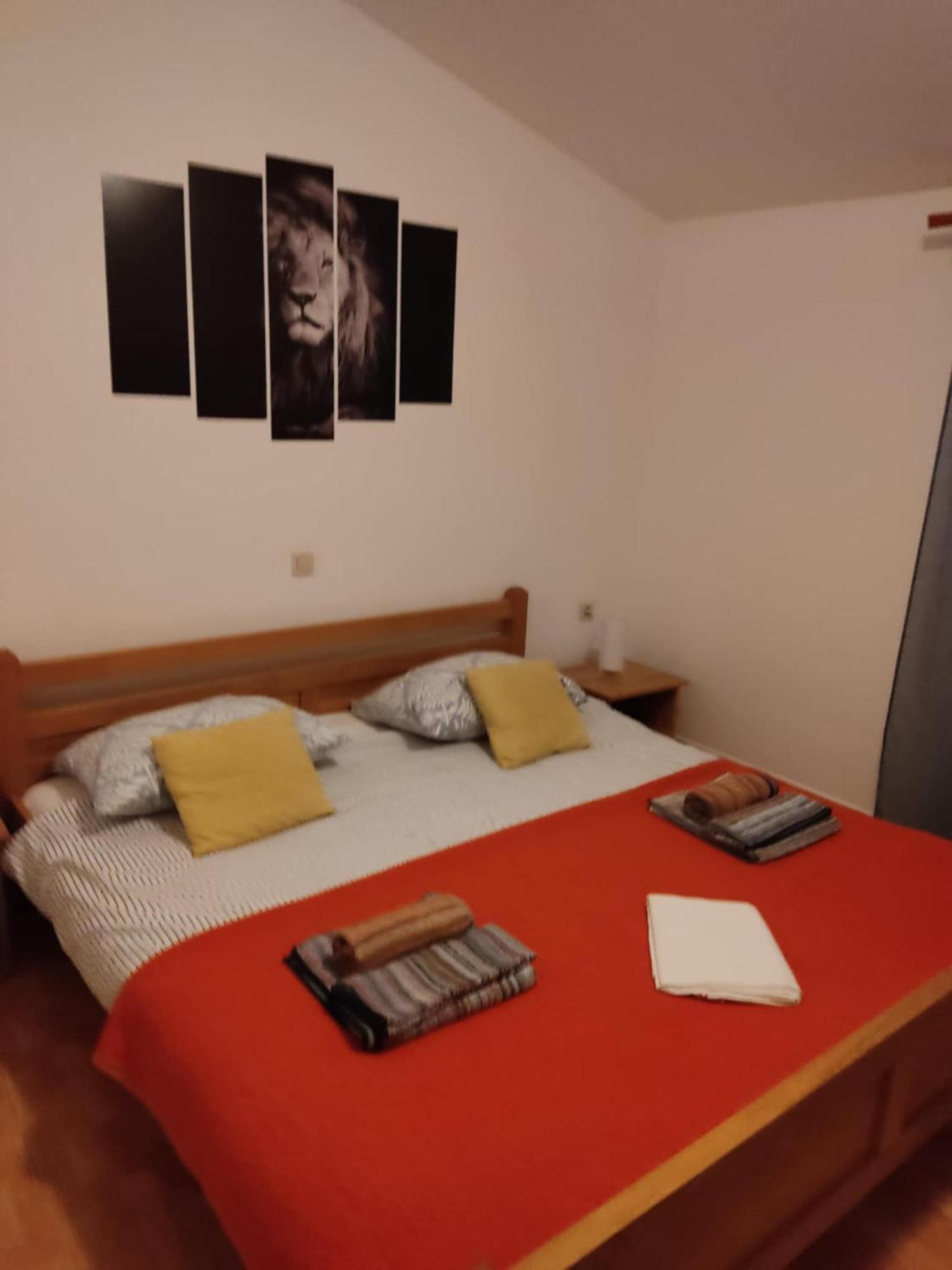 לוביסטה Apartments Ivana מראה חיצוני תמונה