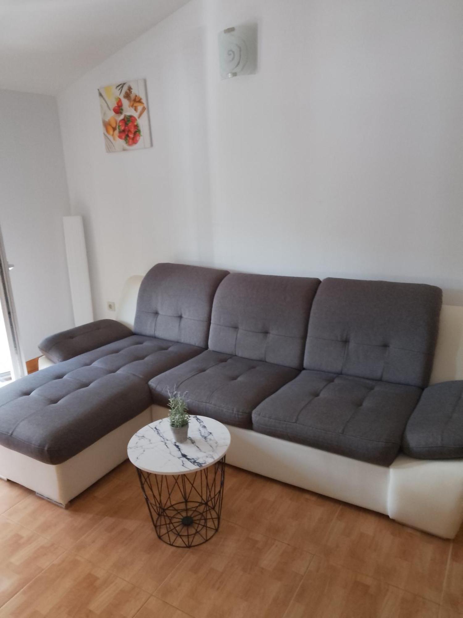 לוביסטה Apartments Ivana מראה חיצוני תמונה