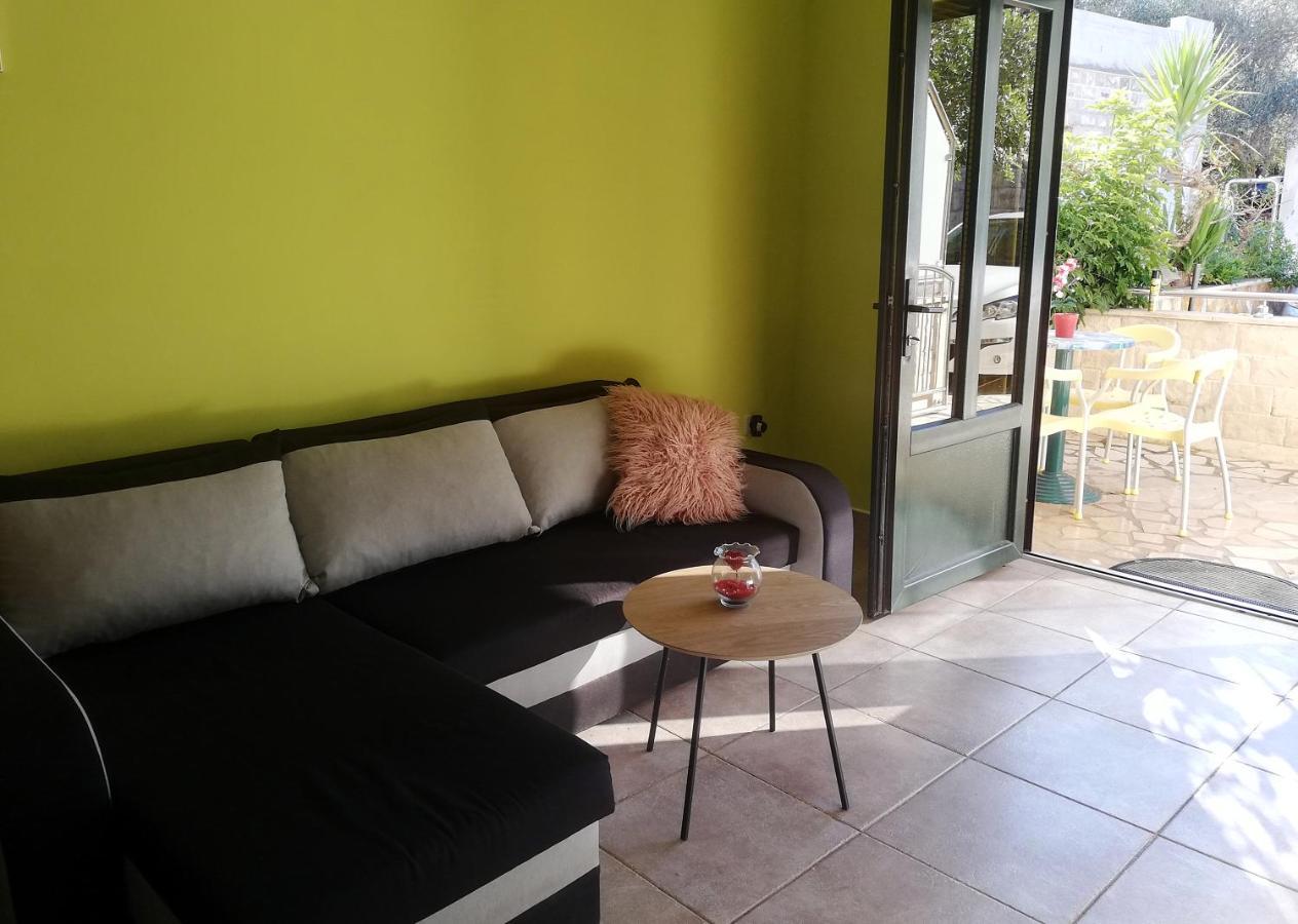 לוביסטה Apartments Ivana מראה חיצוני תמונה